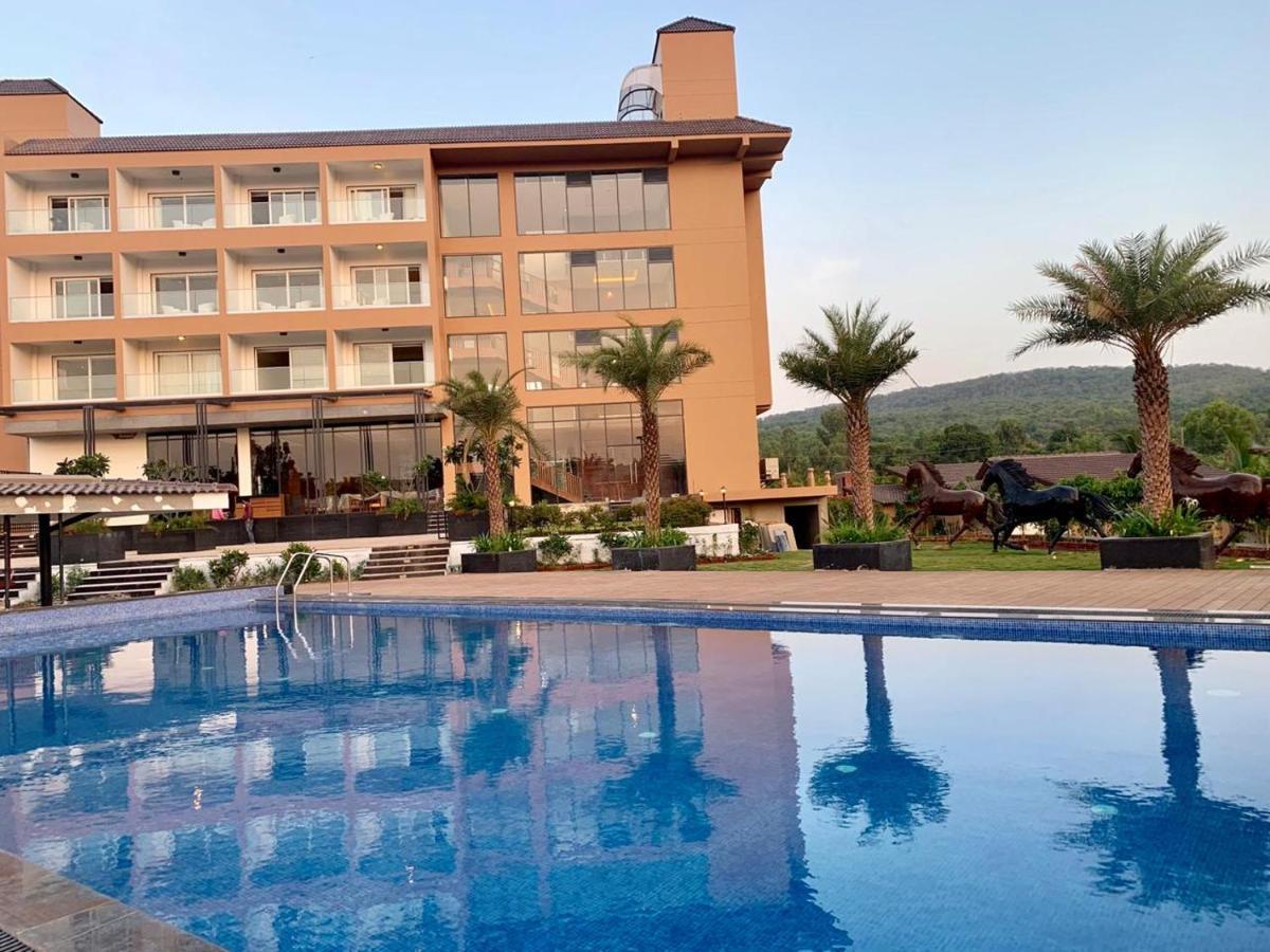 Regenta Resort Belagavi Εξωτερικό φωτογραφία