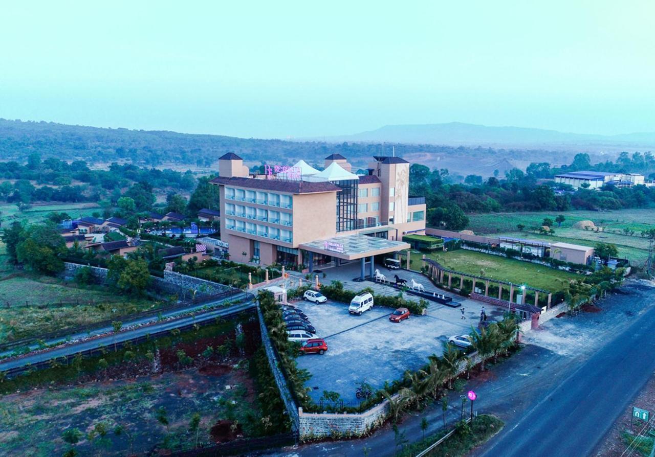 Regenta Resort Belagavi Εξωτερικό φωτογραφία